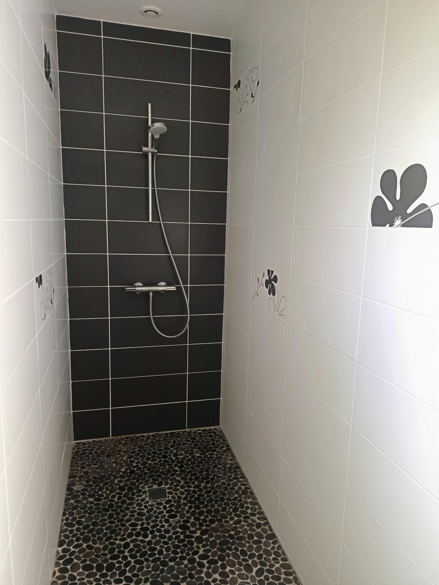 La Petite Chambre Du Lac 卡尔卡松 外观 照片